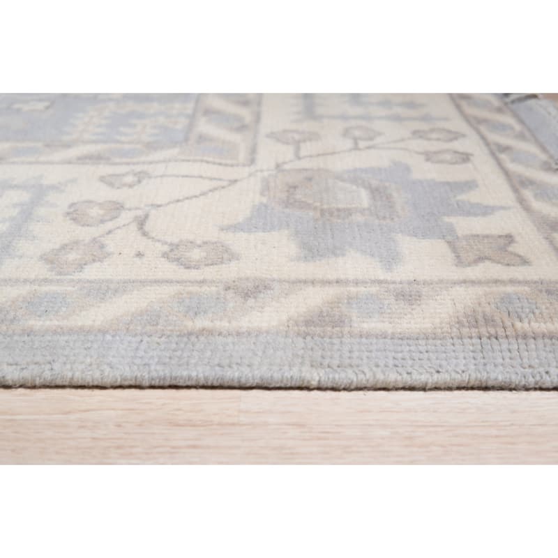 Hand-Knotted Wool Oushak Rug, 10' x 14', Gray Area Rug, Soft Luxurious Texture for Elegant Living Rooms - L