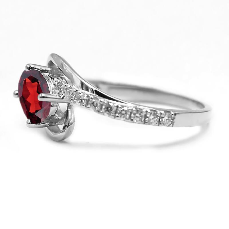925 Sterling Silver Red Garnet and White Topaz Ring
