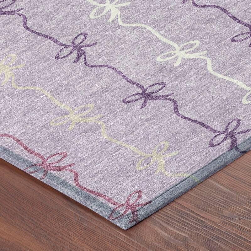 Machine Washable Indoor/ Outdoor Modern Bow Stripe Chantille Rug