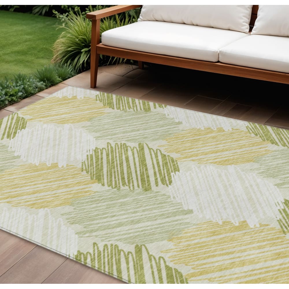 HomeRoots Geometric Transitional Rectangle Outdoor Rug