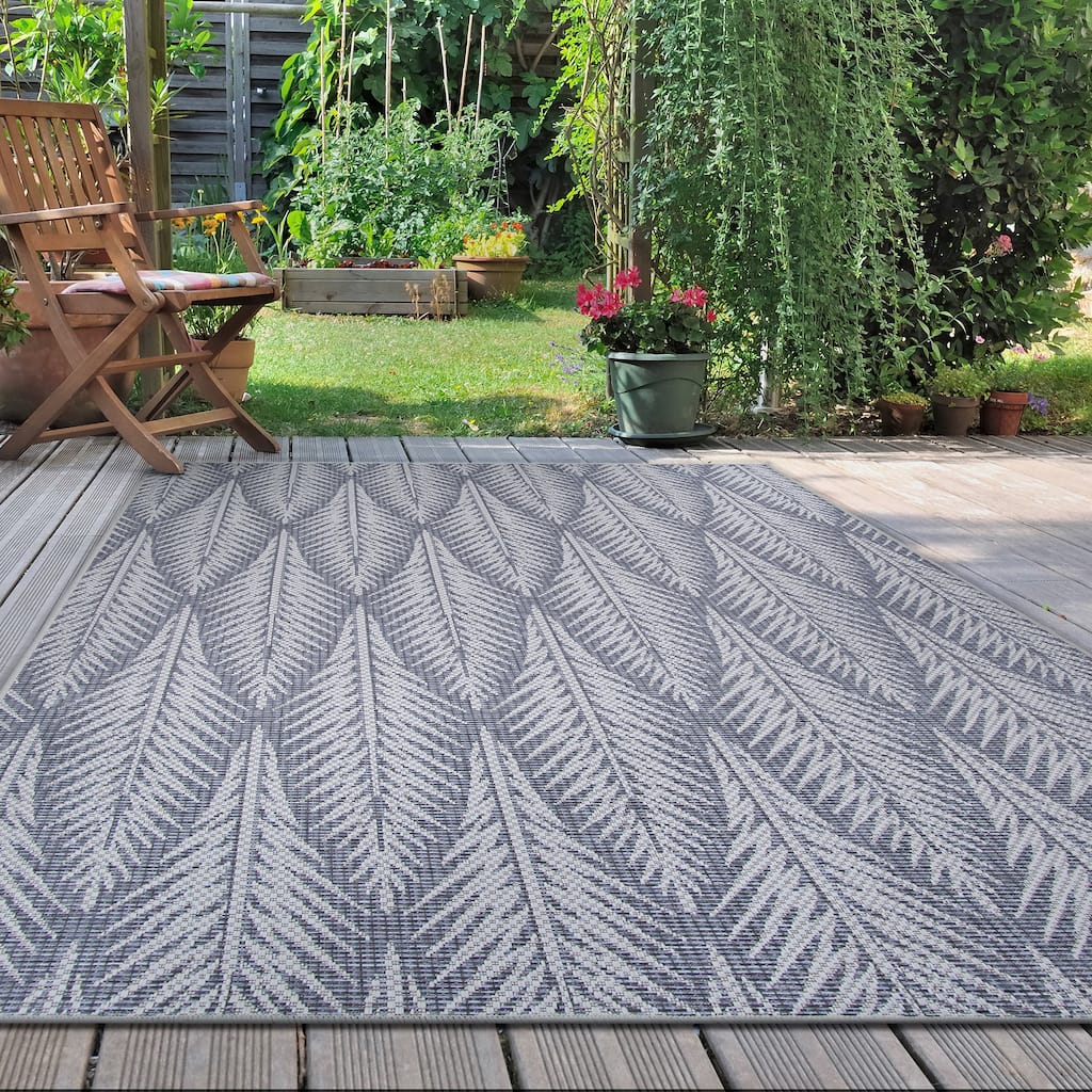 Savona Pines Indoor/ Outdoor Area Rug
