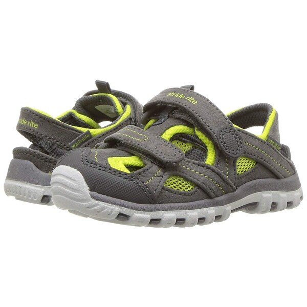 made 2 play shoes