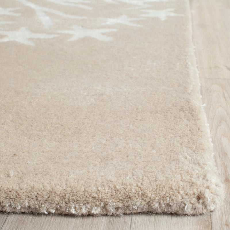 SAFAVIEH Handmade Bella Enriketa Modern Floral Wool Rug