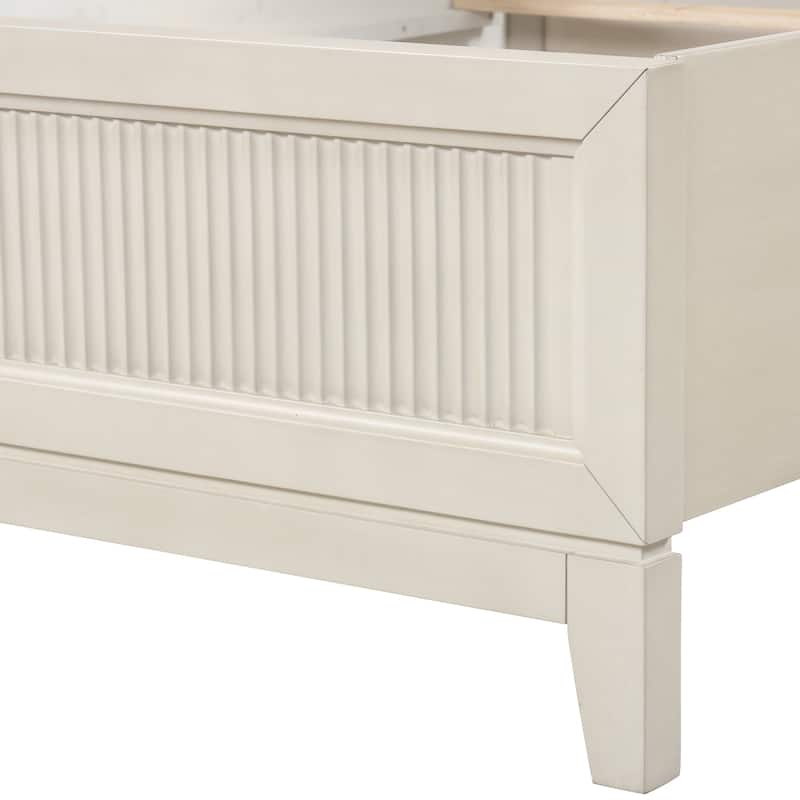 Furniture of America Irwin 5-Piece Antique White Wood Queen Panel Bedroom Set with LED Headboard