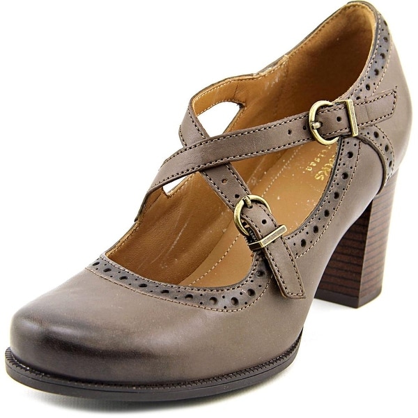 clarks ciera dusk