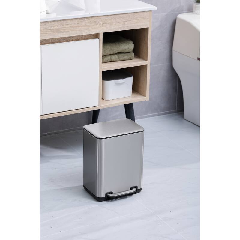 SunnyPoint 6 Liter / 1.58 Gallon Trash Can - 1.58 Gallon - Silver