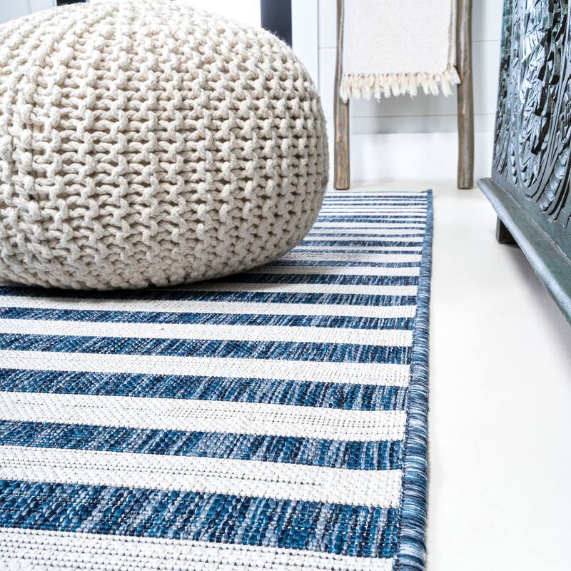 JONATHAN Y Grid Modern Offset Stripe Indoor/Outdoor Area Rug