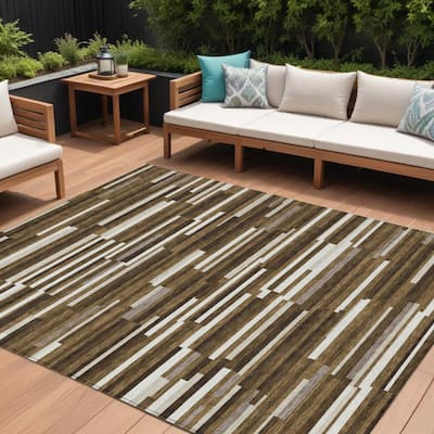 HomeRoots Striped Transitional Rectangle Outdoor Rug