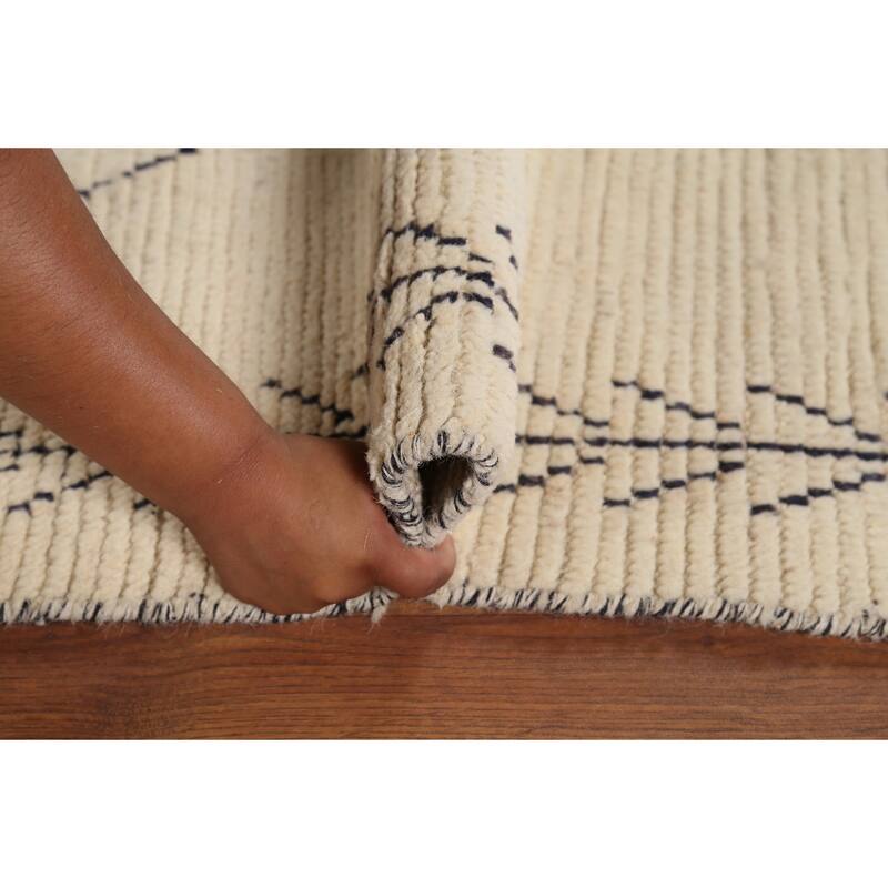 Moroccan Oriental Area Rug Handmade Abstract Wool Carpet - 5'11"x 9'8"