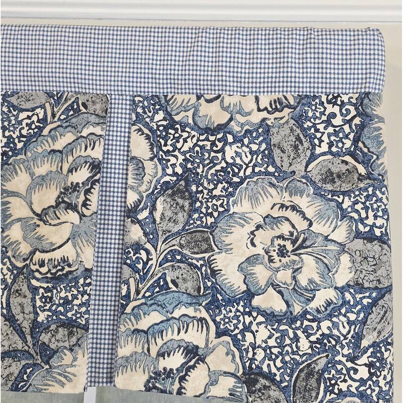 Peony Ball Pleated Valance