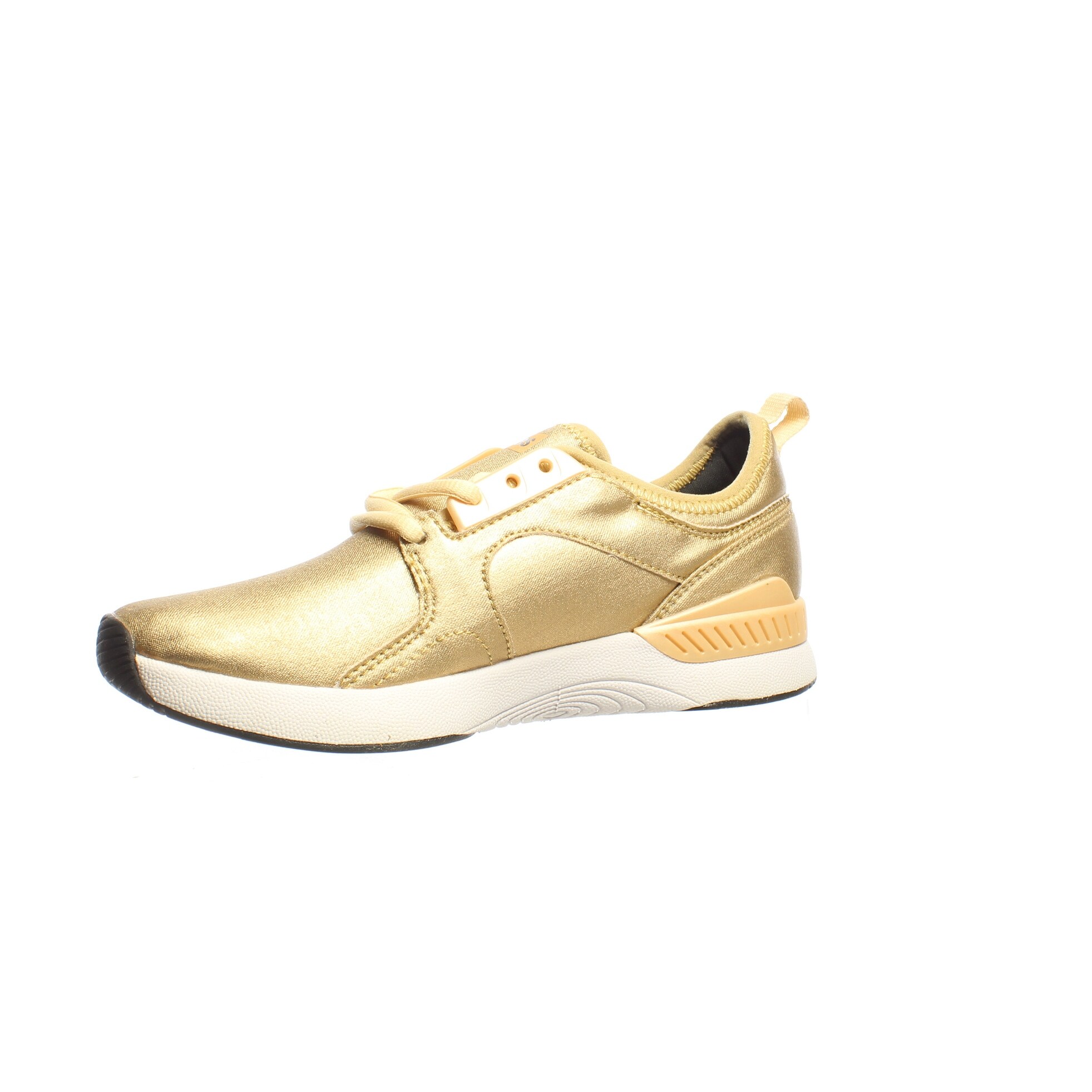 wide skateboarding shoes