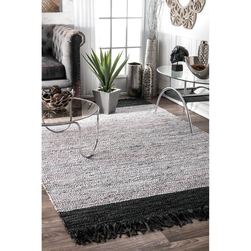 Nuloom Hand-woven Leather/ Cotton Tassel Area Rug
