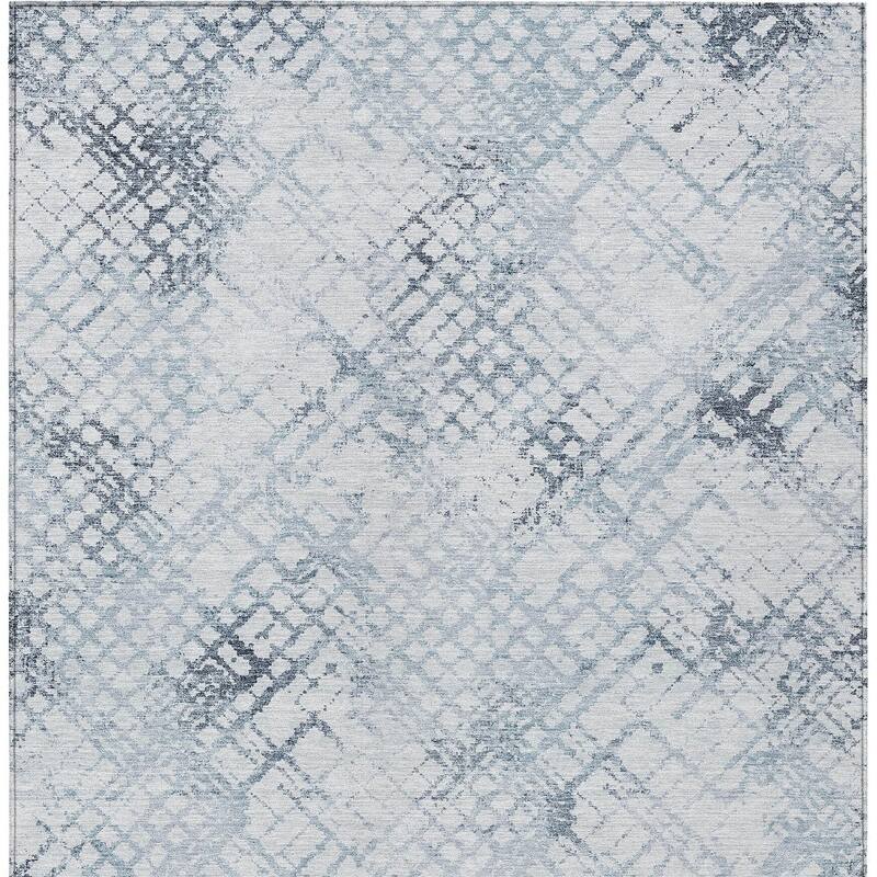 HomeRoots Geometric Transitional Rectangle Outdoor Rug