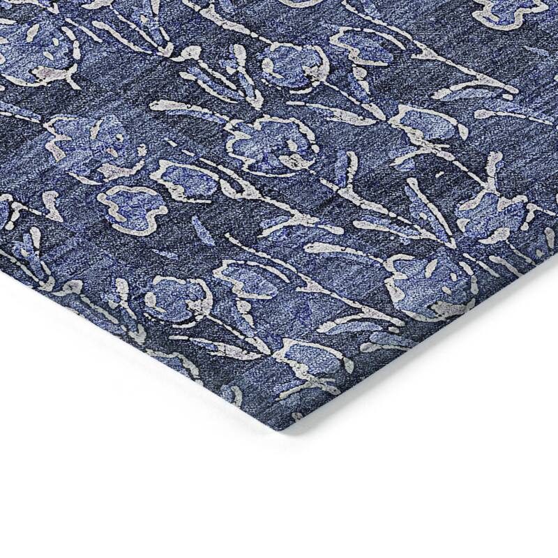 HomeRoots Floral Transitional Rectangle Outdoor Rug