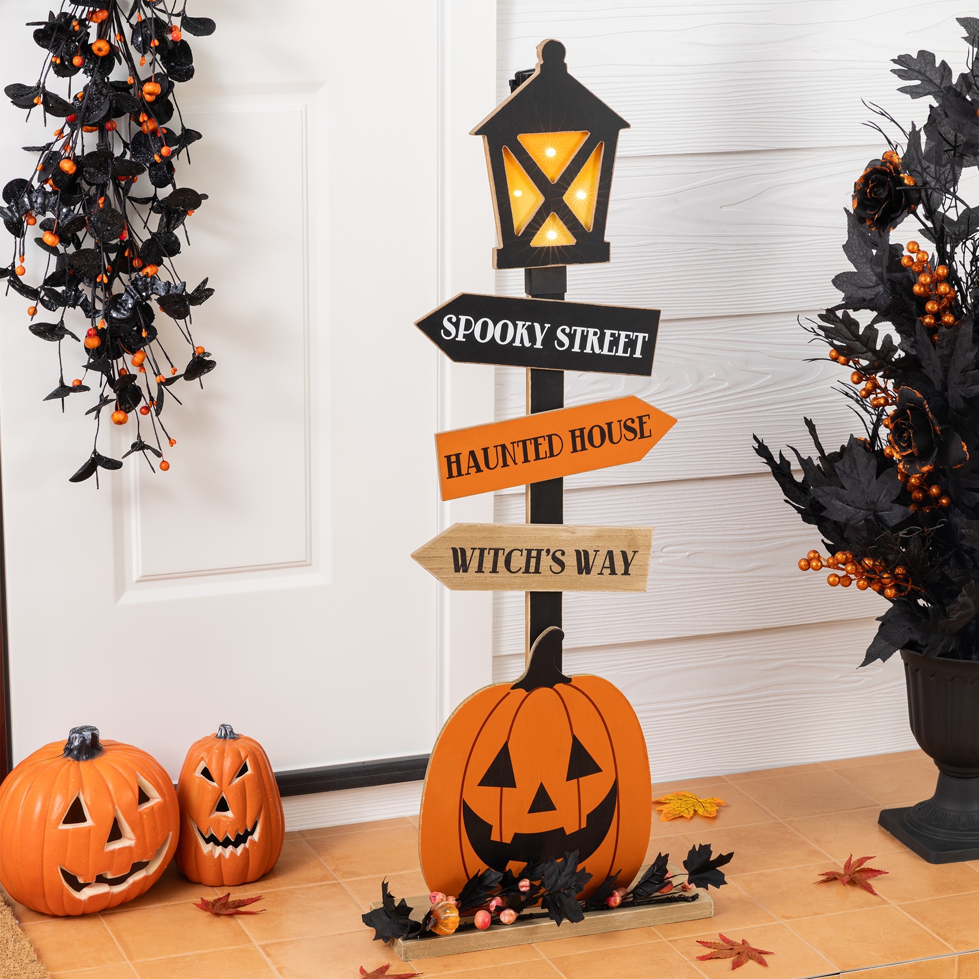 Glitzhome 36"H Halloween Lighted Wooden Jack-O-Lantern Lamp Post Porch Decor w/Timer