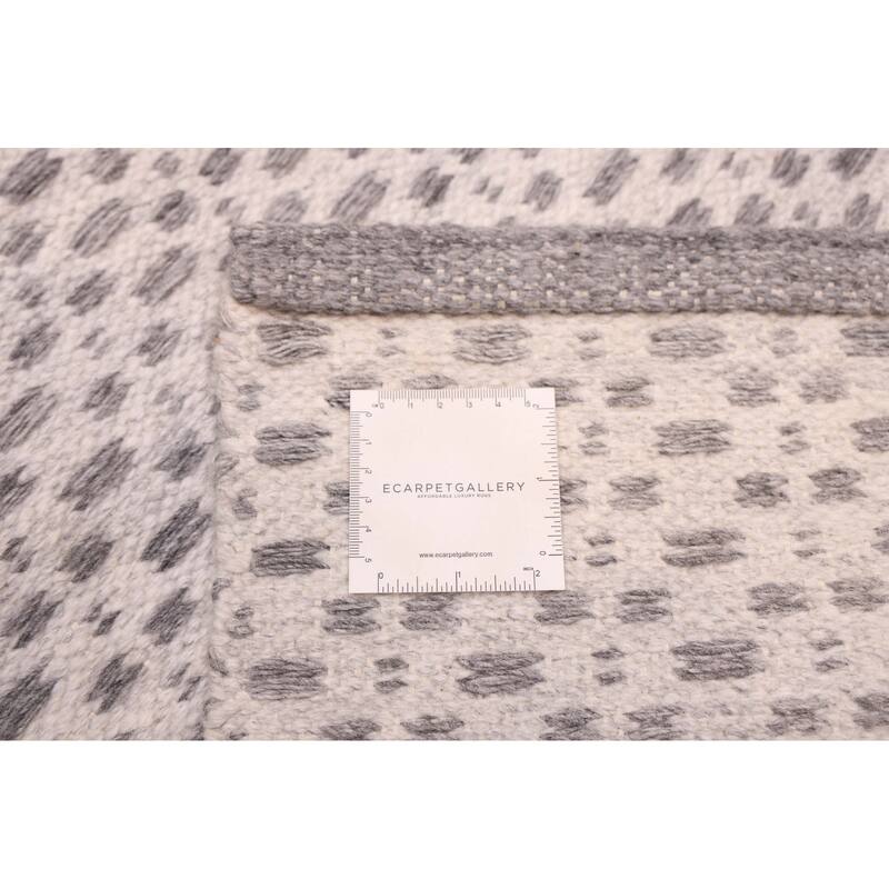 ECARPETGALLERY Flat-Weave Nevada Silver Wool Kilim - 5'3 x 7'6