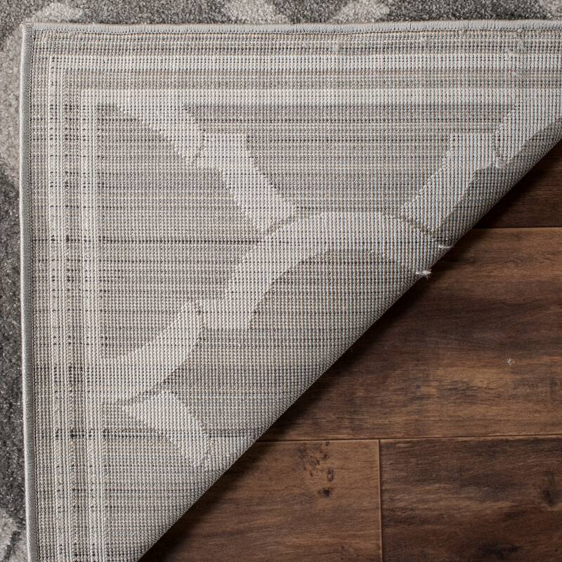 SAFAVIEH Amherst Huynh Modern Rug