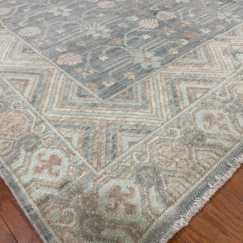 HERAT ORIENTAL Handmade Vegetable Dye Khotan Wool Rug - 5'9" x 9'