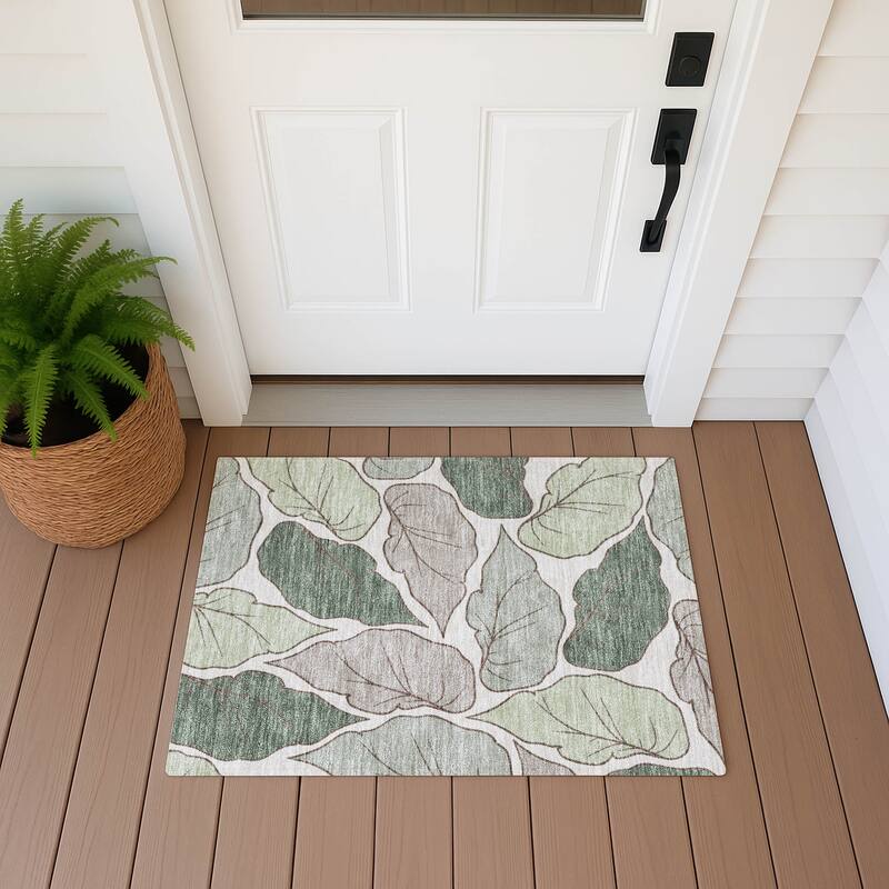 Machine Washable Indoor/ Outdoor Contemporary Floral Chantille Rug - Basil - 1'8" x 2'6"