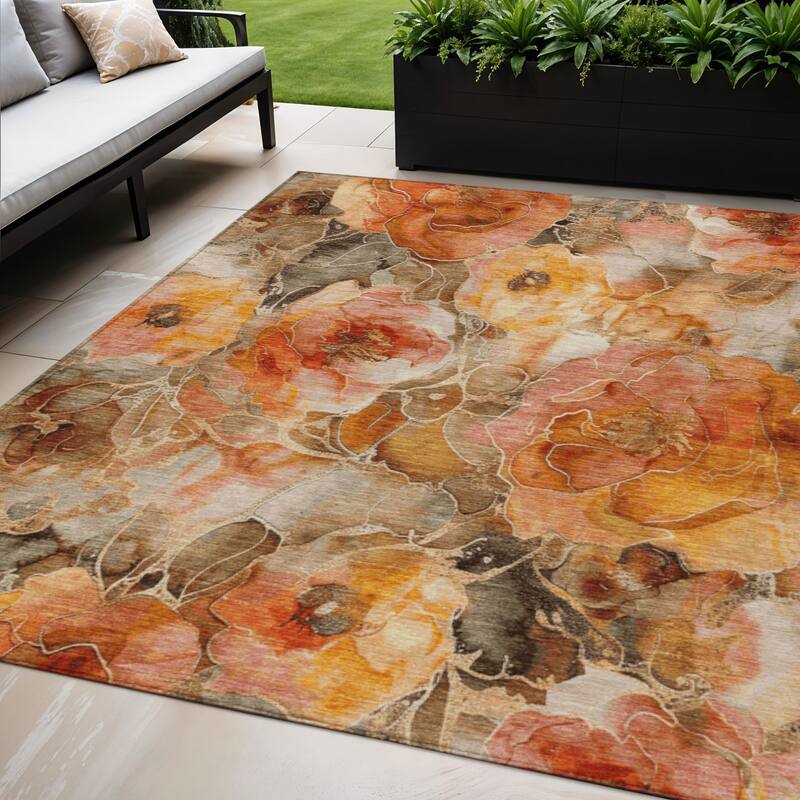 HomeRoots Floral Transitional Rectangle Outdoor Rug - 5' X 8'