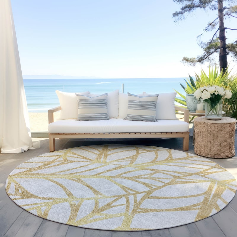 Machine Washable Indoor/ Outdoor Chantille Modern Palm Rug - Gold - 8' x 8'