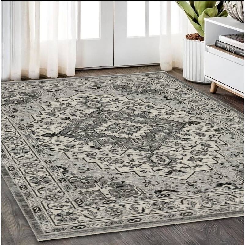 HomeRootsMedallion Traditional Rectangle Area Rug - 92.52' X '62.99' X '0.32