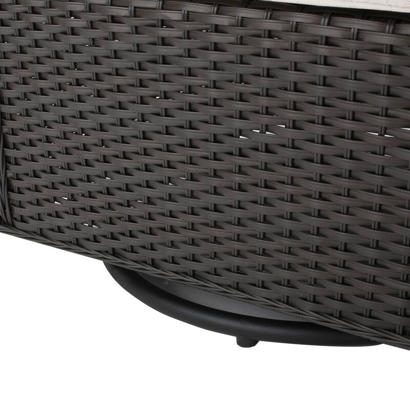 Outdoor Relaxation Chair for Unwinding and Enjoying
