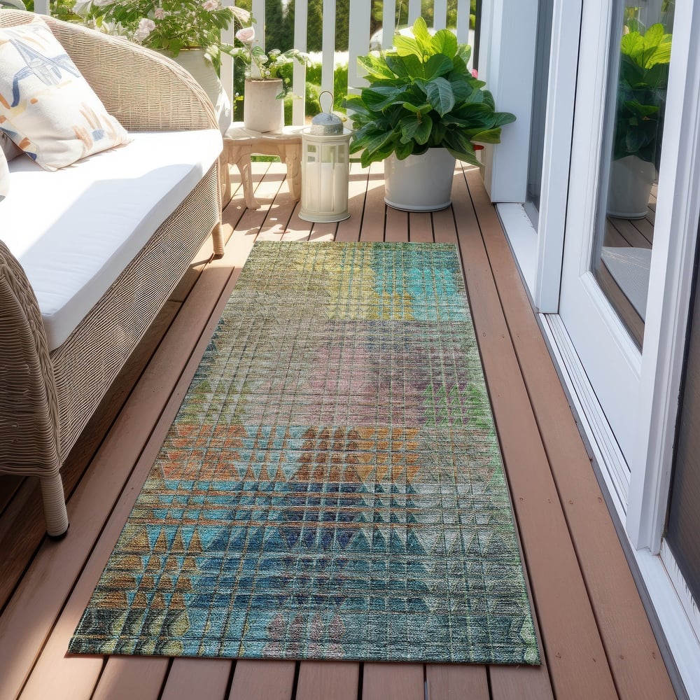 Machine Washable Indoor/ Outdoor Chantille Modern Kaleidoscope Rug