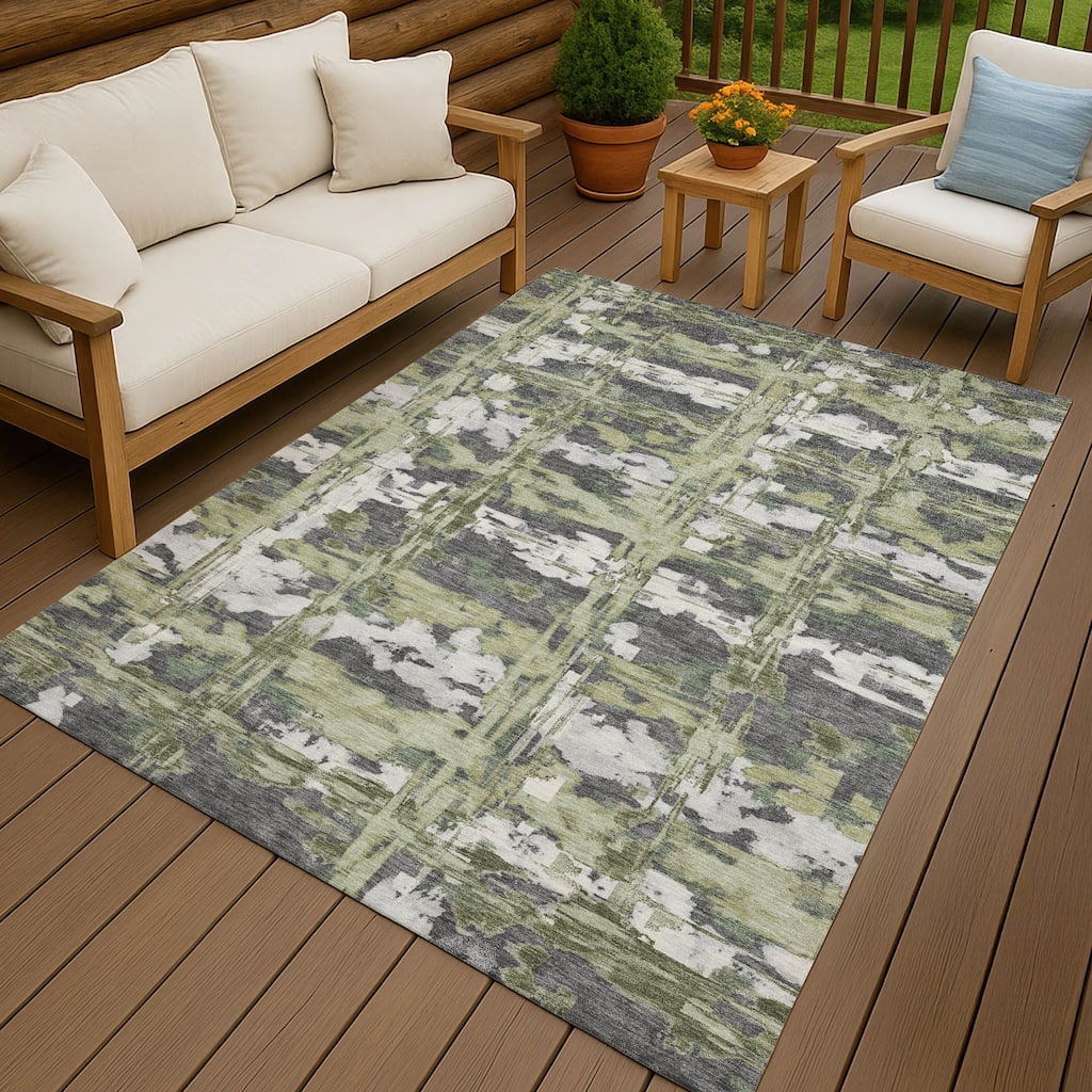 Machine Washable Indoor/ Outdoor Casual Fowler Chantille Rug