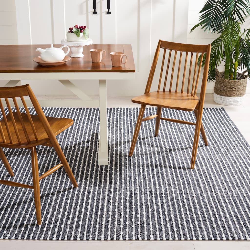 SAFAVIEH Handmade Montauk Millie Casual Rug