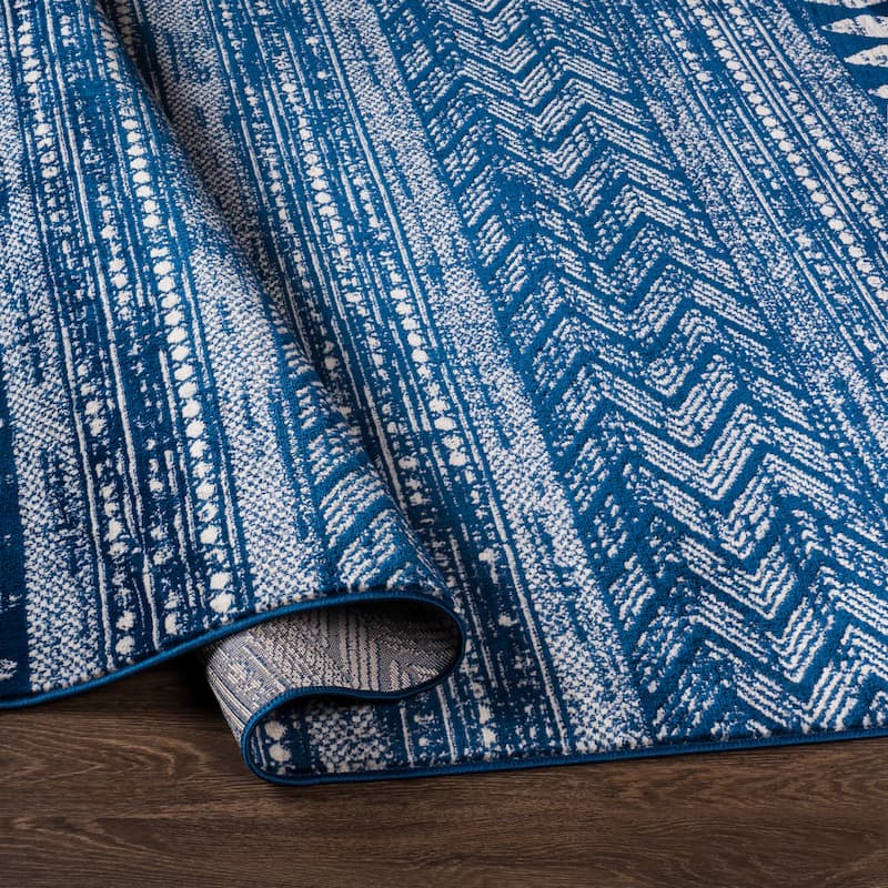 Livabliss Galio Global Chevron Area Rug