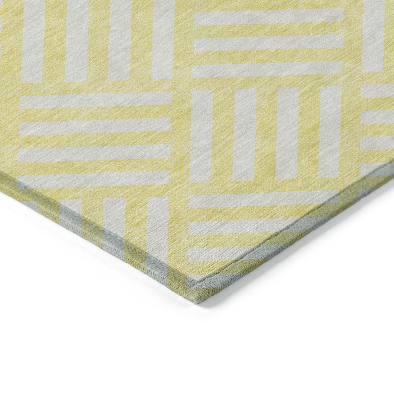 HomeRoots Geometric Transitional Rectangle Outdoor Rug