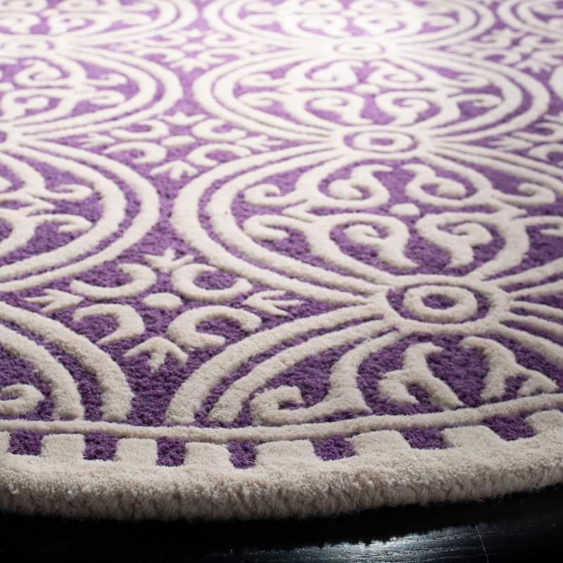 SAFAVIEH Handmade Cambridge Myrtis Moroccan Wool Rug