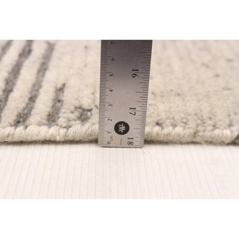 ECARPETGALLERY Hand-knotted Tangier Light Grey Wool Rug - 5'2 x 7'11