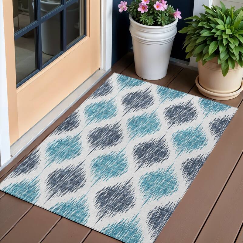 HomeRoots Ikat Transitional Rectangle Outdoor Rug - 3' x 5'