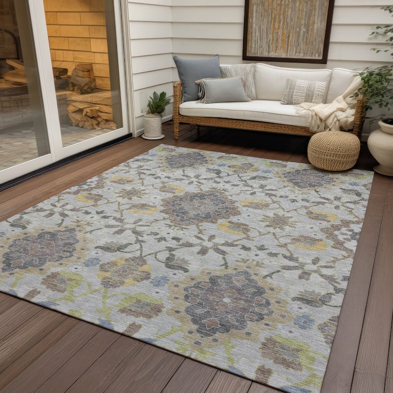 Machine Washable Indoor/ Outdoor Boho Traditional Chantille Rug - Gray - 8' x 10'