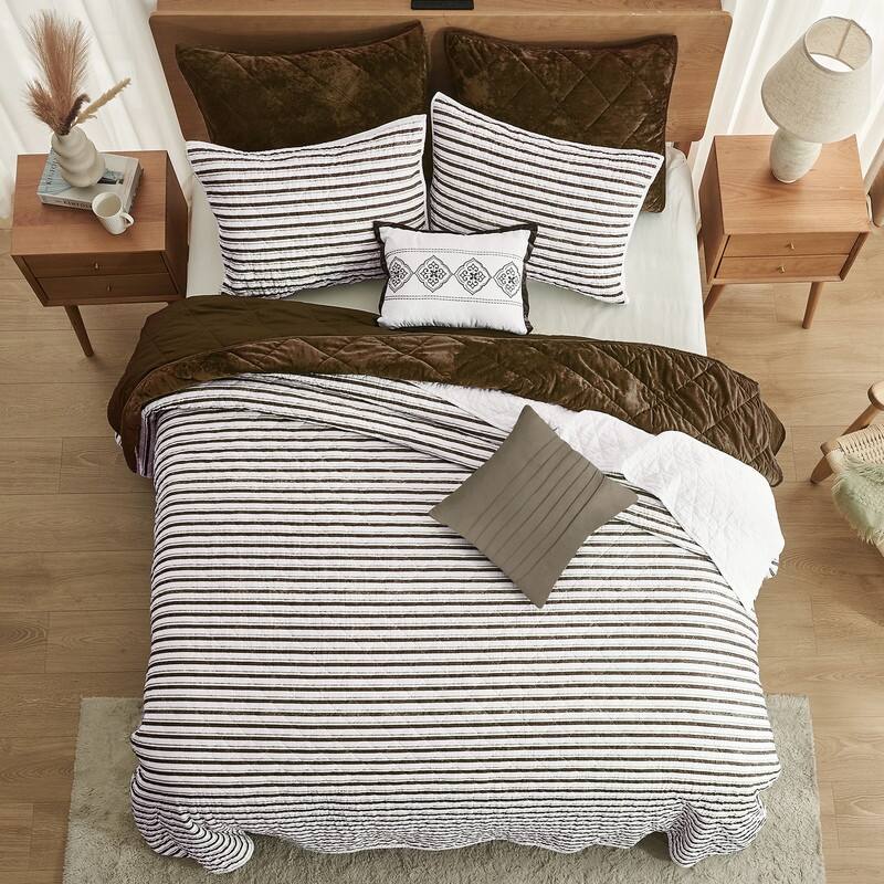 Wonderful 5 Piece Striped Coverlet Set