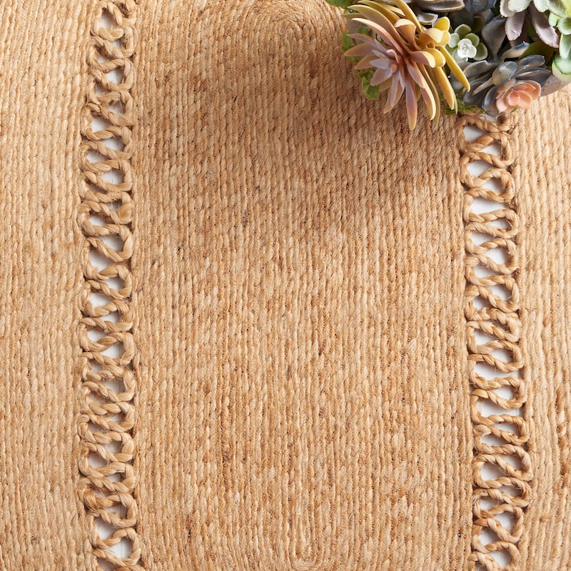 SAFAVIEH Handmade Natural Fiber Snezhana Casual Jute Rug
