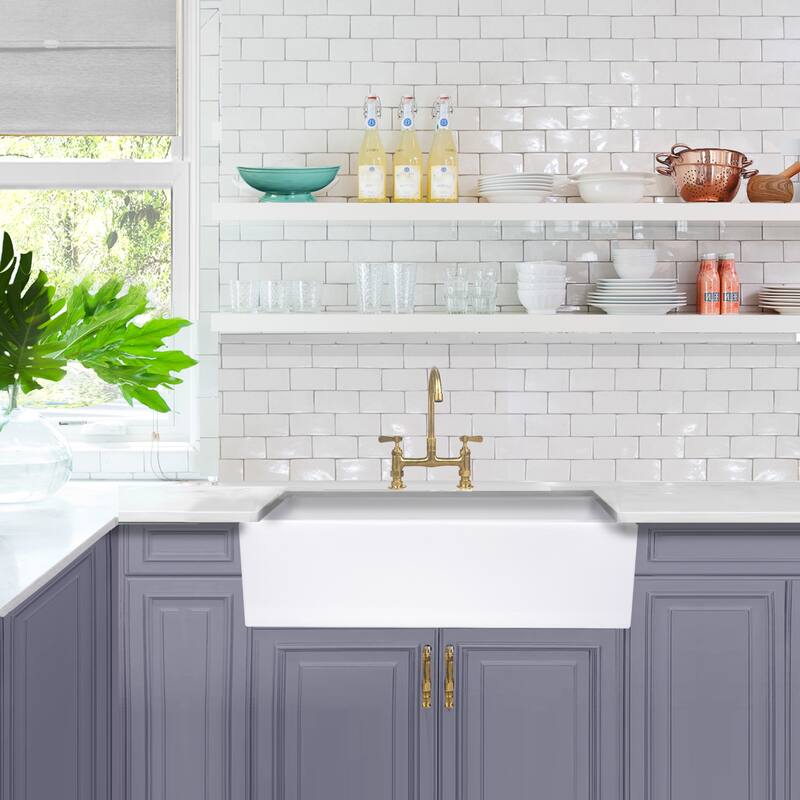 Highpoint Collection 36-inch Fireclay Farmsink with Grid and Drain - 36" x 19" x 10" - 36" x 19" x 10"