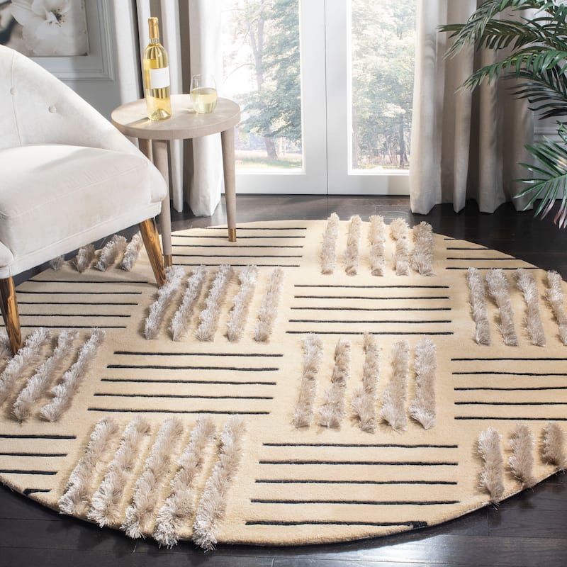 SAFAVIEH Handmade Soho Erwina N.Z. Wool/ Viscose Rug