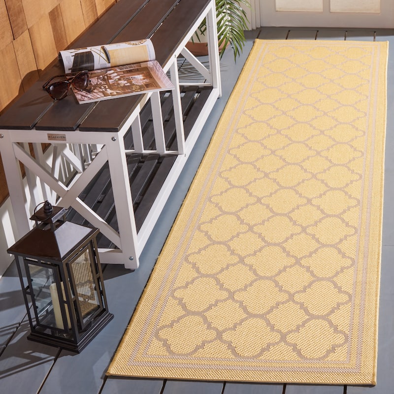 SAFAVIEH Courtyard Kristelle Indoor/ Outdoor Waterproof Patio Backyard Rug
