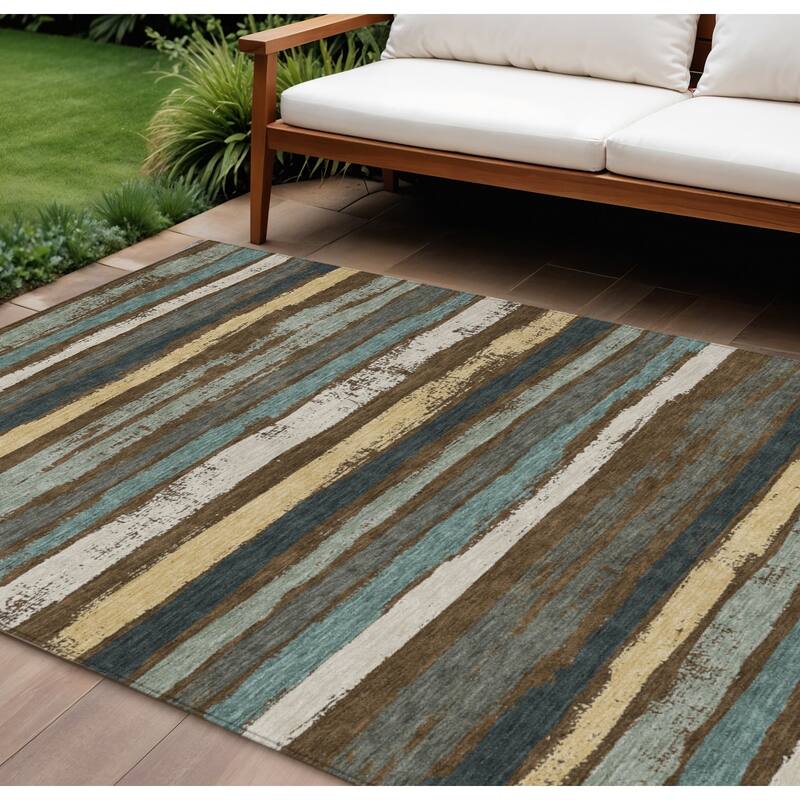 HomeRoots Striped Transitional Rectangle Outdoor Rug - 8' X 10'