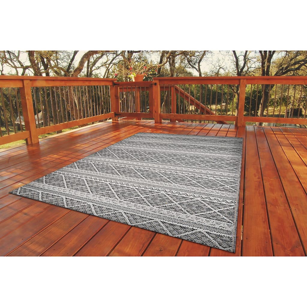 Fresque Garden Hedge Gray Indoor/Outdoor Area Rug