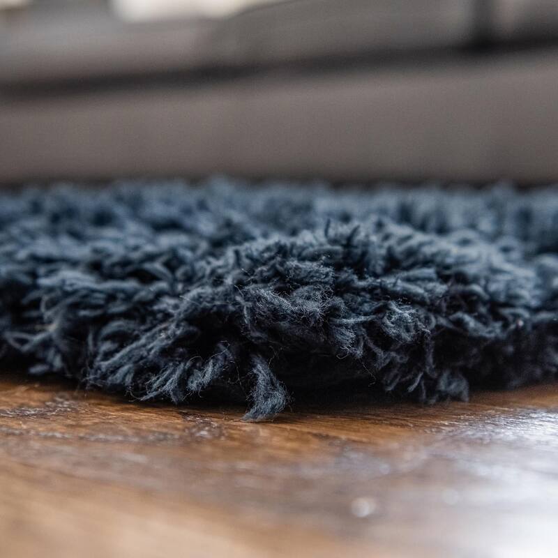 Shag Arum Shag Collection Area Rug