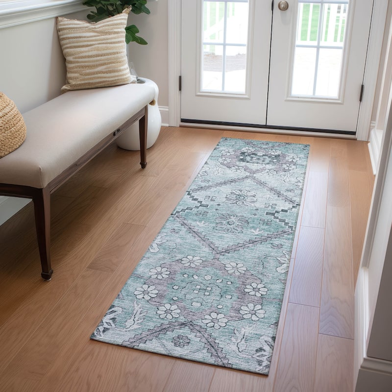 Machine Washable Indoor/ Outdoor Chantille Tribal Garden Rug