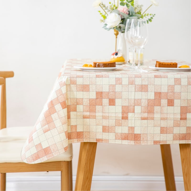 Celebrate tablecloth Great flannel back Gradient pink grid pattern - 60"x84"
