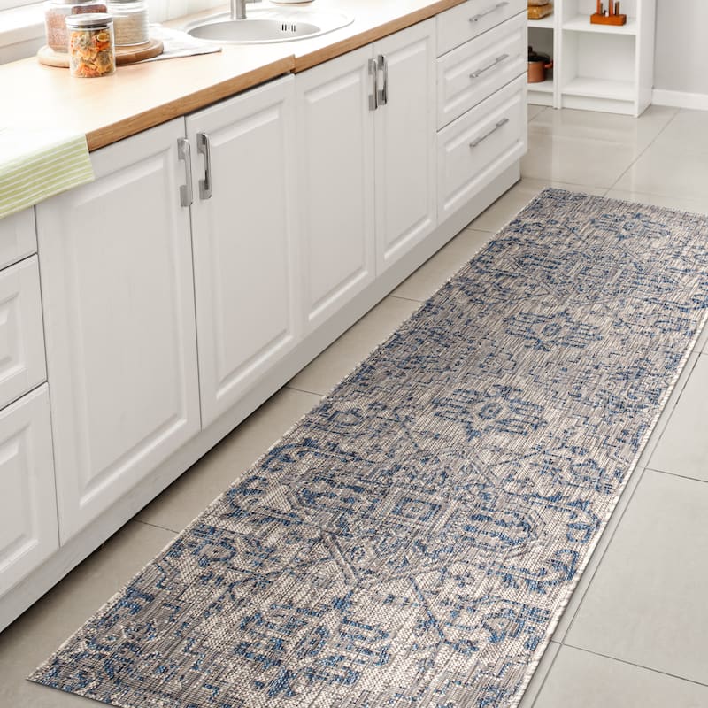JONATHAN Y Charleston Medallion Indoor/Outdoor Area Rug