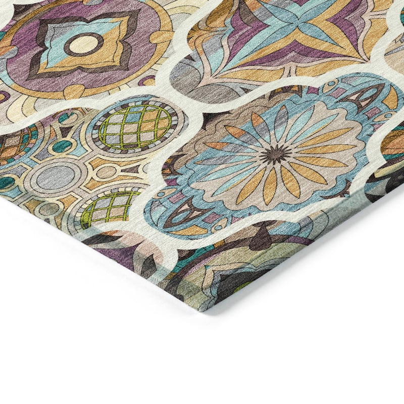 Machine Washable Indoor/ Outdoor Trellis Mosaic Chantille Rug