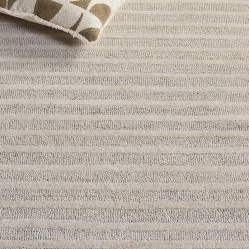 SAFAVIEH Handmade Ebony Sawako Wool Rug