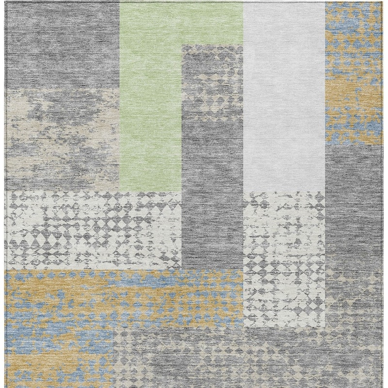 HomeRoots Geometric Transitional Rectangle Outdoor Rug